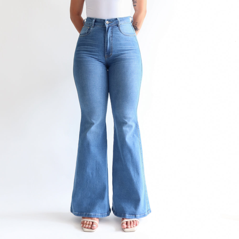 Flare jeans regular azul medio